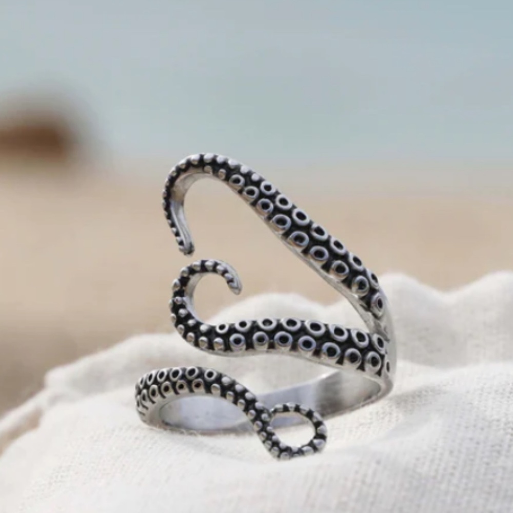 NWOT Octopus Ring